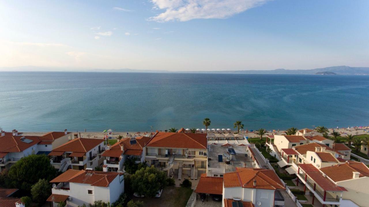 Agnes Deluxe Hotel Pefkochori Bagian luar foto