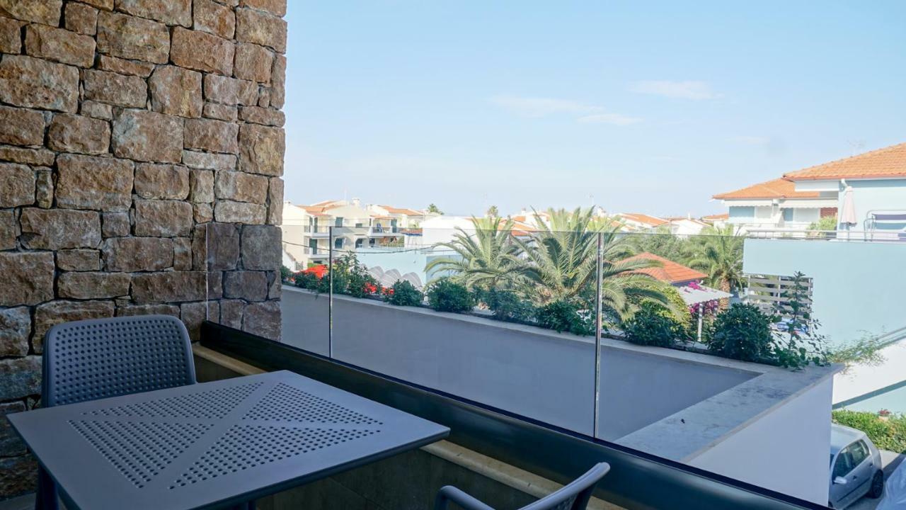 Agnes Deluxe Hotel Pefkochori Bagian luar foto