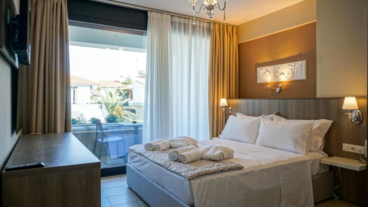 Agnes Deluxe Hotel Pefkochori Bagian luar foto
